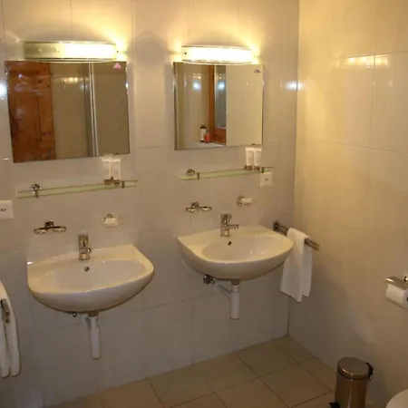 Chalet In Near Slopes Veysonnaz