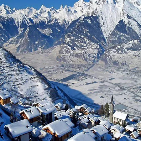 Chalet In Near Ski-slopes *