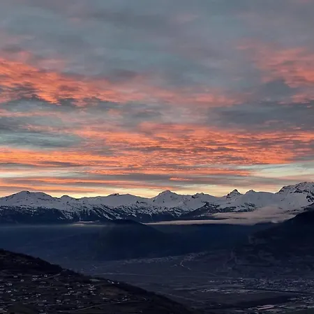 Chalet In Near Slopes Veysonnaz